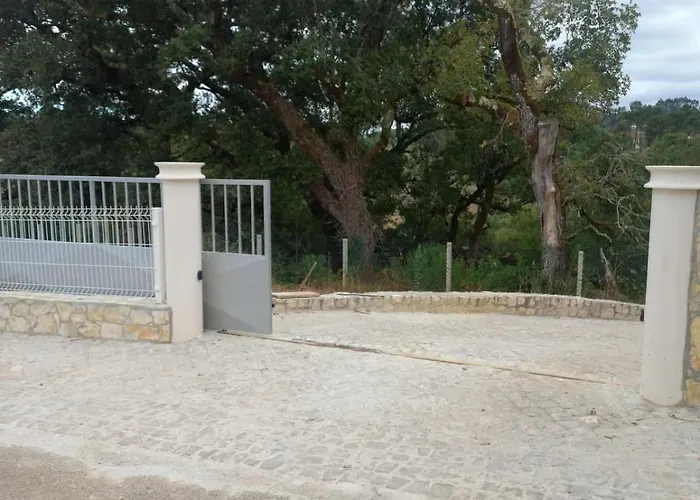 Casa Nas Pedras * 庞巴尔